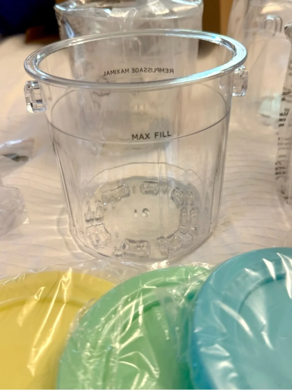 NINJA CREAMI - 4 deluxe pints with lids (NIB)